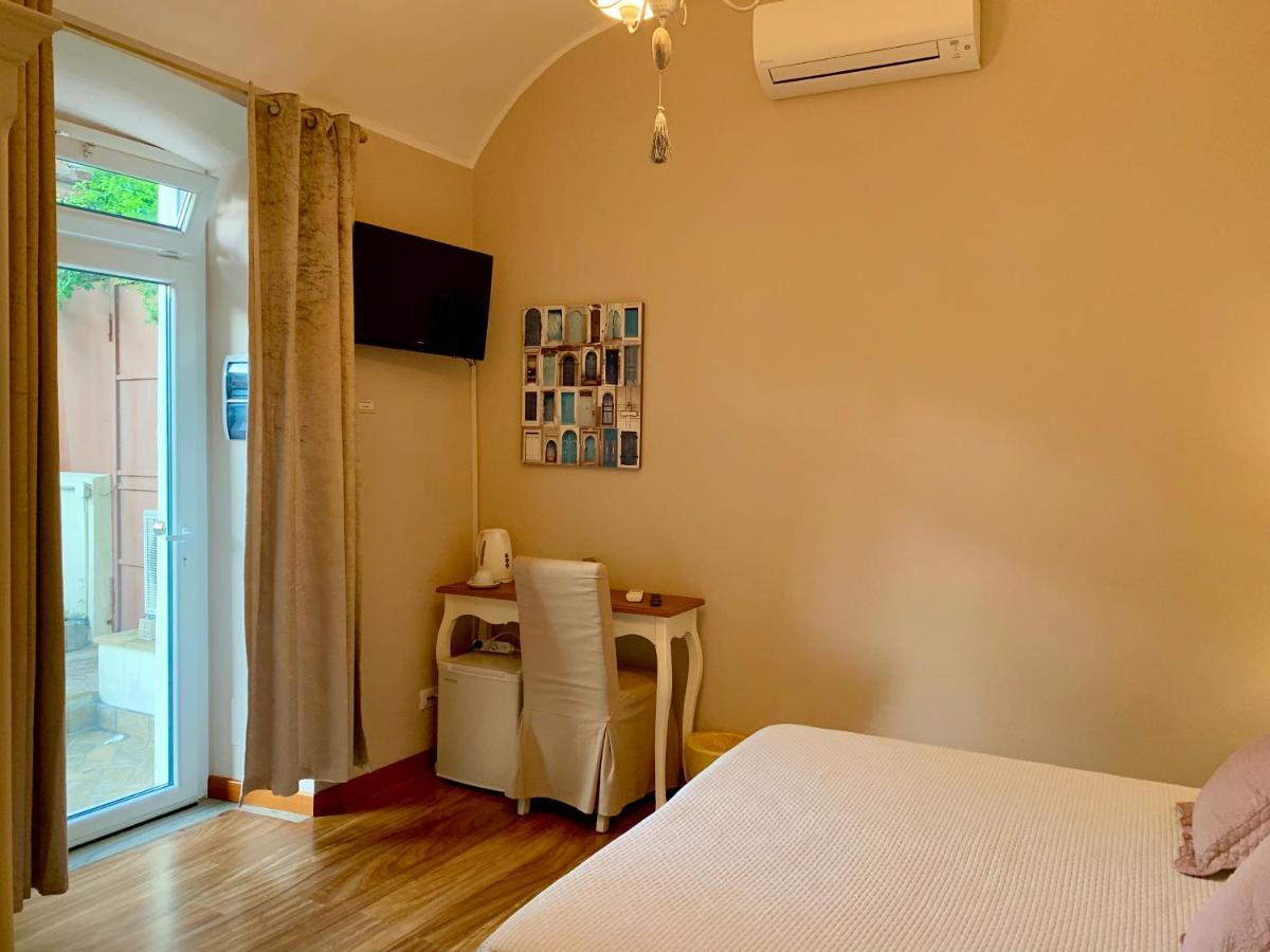 Cernaia Room La Spezia Luaran gambar